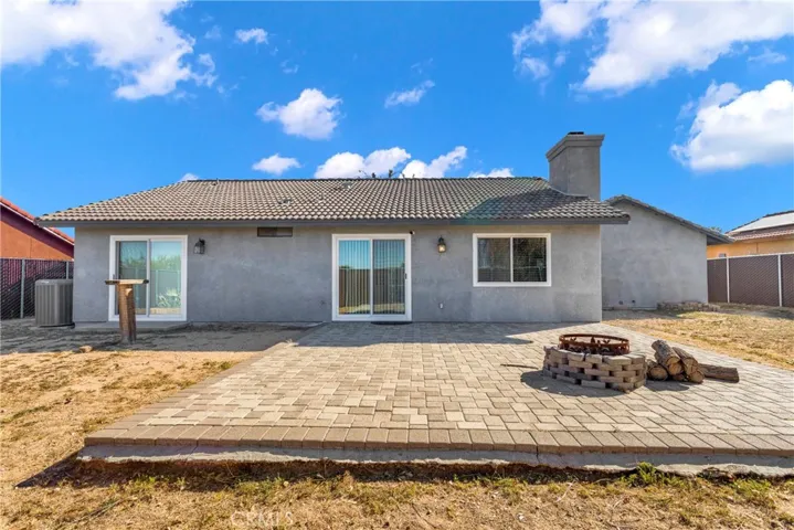 15454 Via Cartagena Street, Hesperia, California 92345