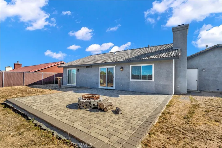 15454 Via Cartagena Street, Hesperia, California 92345