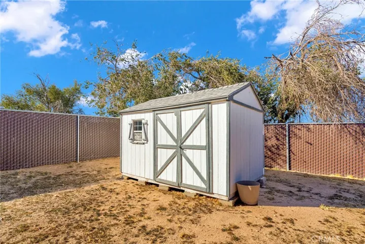 15454 Via Cartagena Street, Hesperia, California 92345