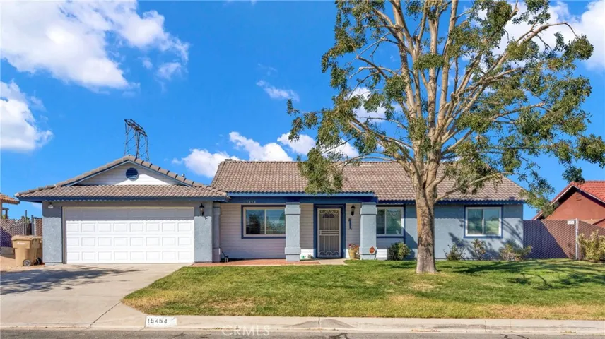 15454 Via Cartagena Street, Hesperia, California 92345