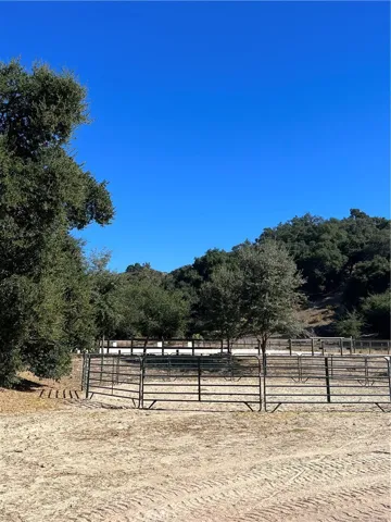 1825 Hi Mountain Road, Arroyo Grande, California 93420