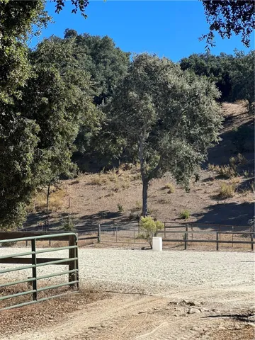 1825 Hi Mountain Road, Arroyo Grande, California 93420