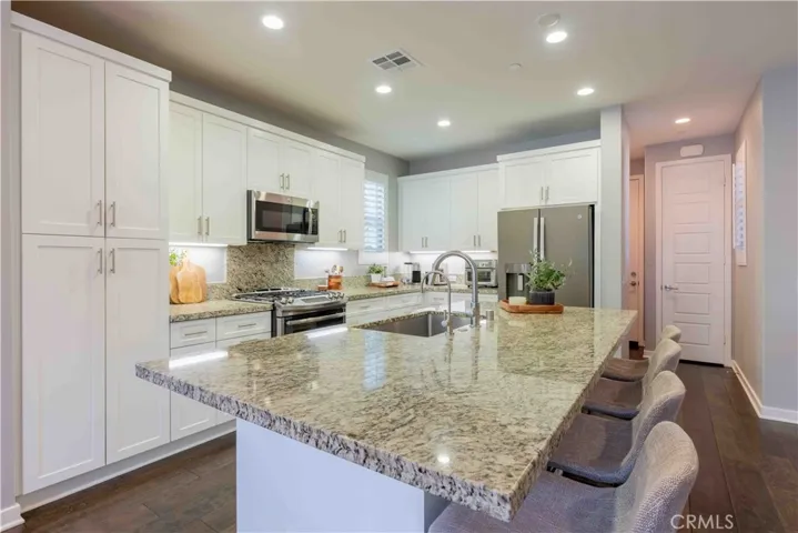 200 Finch, Lake Forest, California 92630