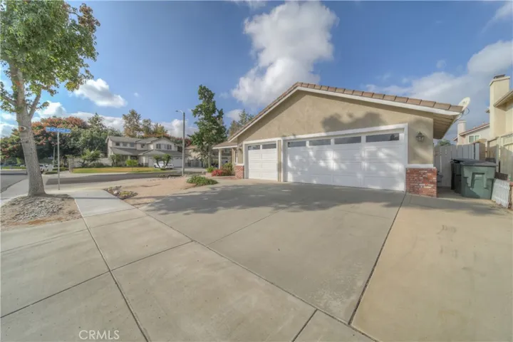 13166 Nighthawk Court, Chino, California 91710