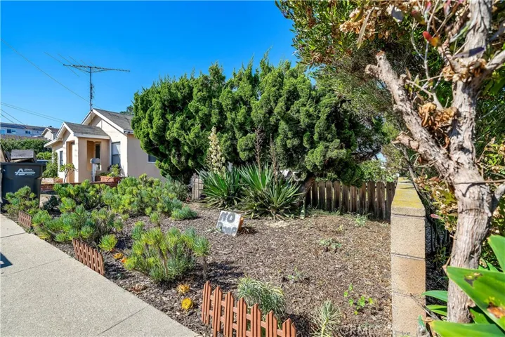 1627 Lomax Lane, Redondo Beach, California 90278