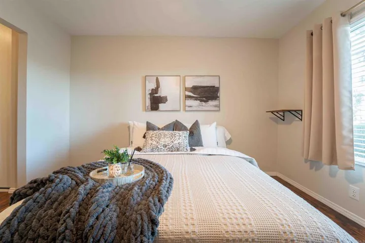 225 Diamond Way #110, Vista, California 92083