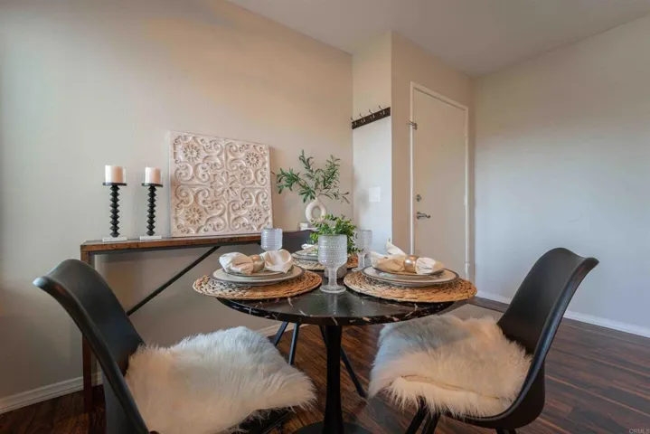 225 Diamond Way #110, Vista, California 92083