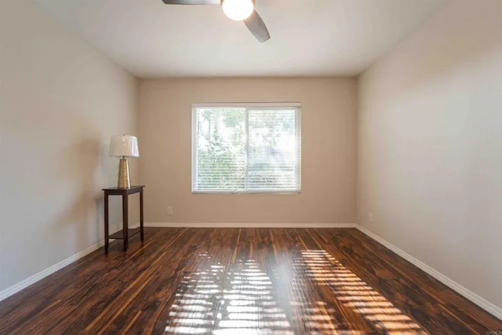 225 Diamond Way #110, Vista, California 92083