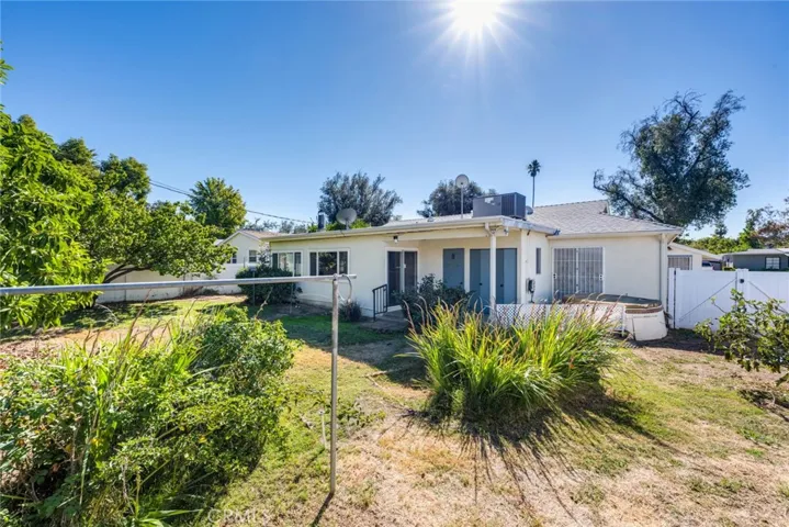 1305 Clock Avenue, Redlands, California 92374
