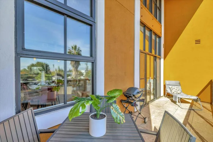 334 Santana Row 330, San Jose, California 95128
