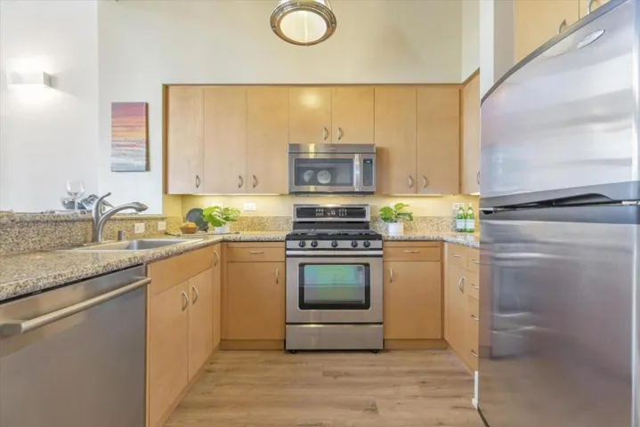 334 Santana Row 330, San Jose, California 95128