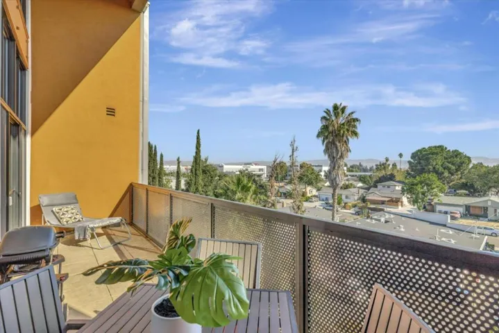 334 Santana Row 330, San Jose, California 95128