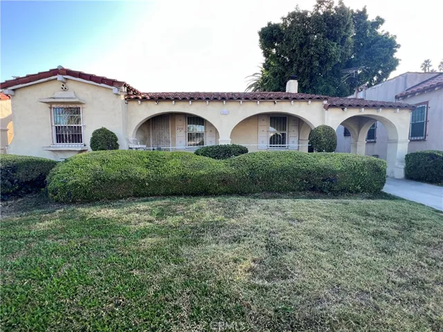 2010 S Dunsmuir Avenue, Los Angeles, California 90016