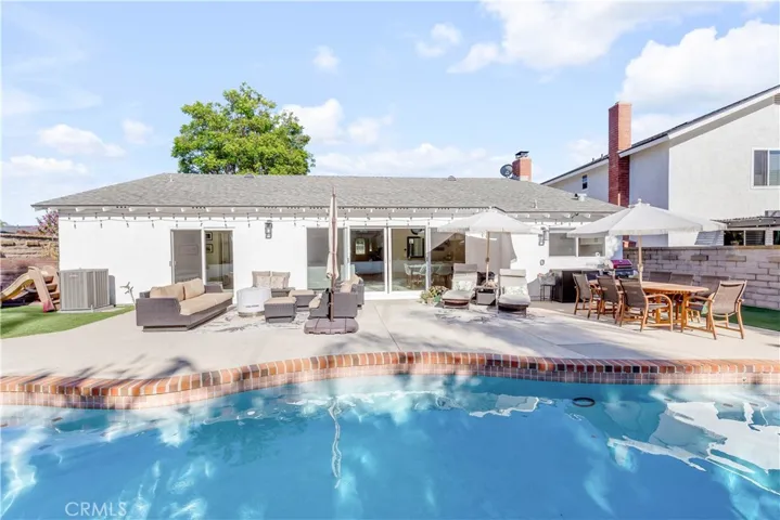 24881 Via Florecer, Mission Viejo, California 92692