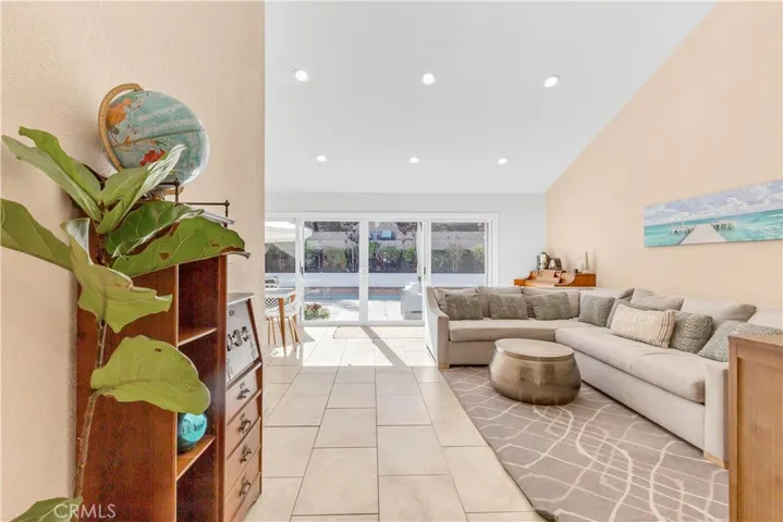 24881 Via Florecer, Mission Viejo, California 92692