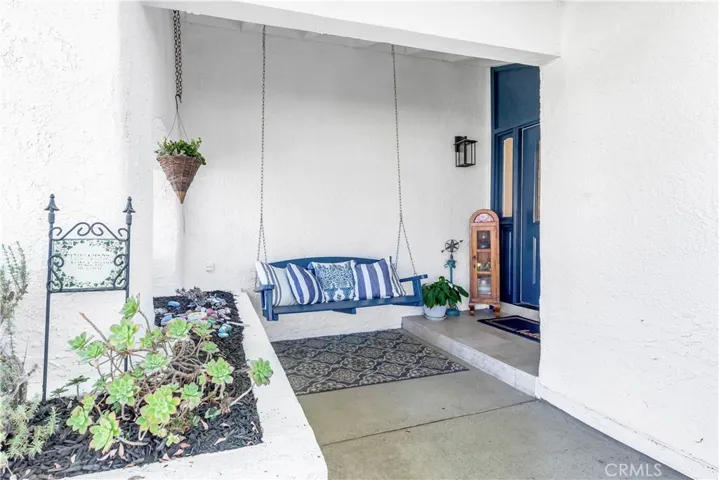 Cute Front Porch Swing