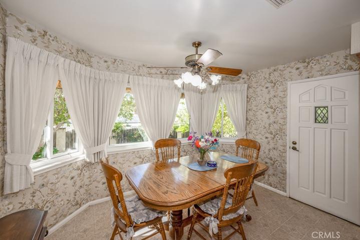 Alcove Dining in Kitchen