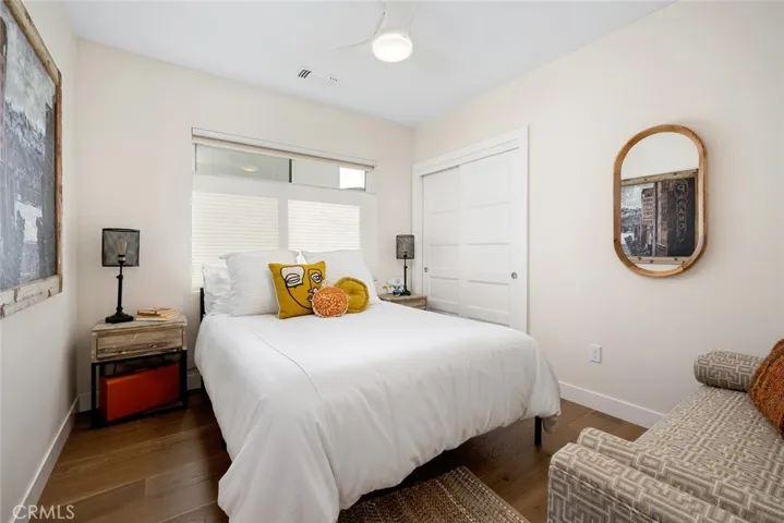 Secondary bedroom