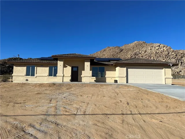 24140 Shoshone Road, Apple Valley, California 92307