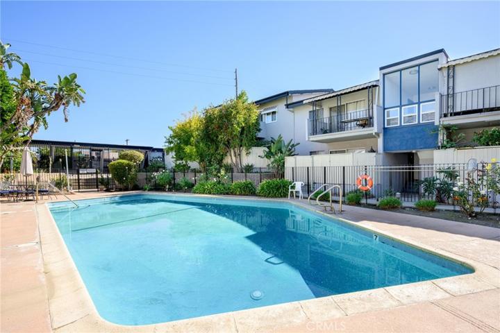 6259 Coldwater Canyon Avenue Unit 17, Valley Glen, California 91606