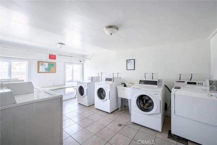 6259 Coldwater Canyon Avenue Unit 17, Valley Glen, California 91606