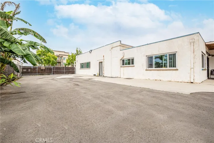 404 E Carson Street, Carson, California 90745