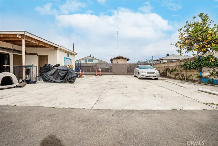 404 E Carson Street, Carson, California 90745