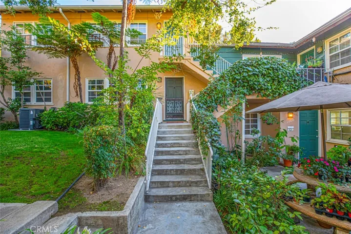 1100 N Verdugo Road, Glendale, California 91206