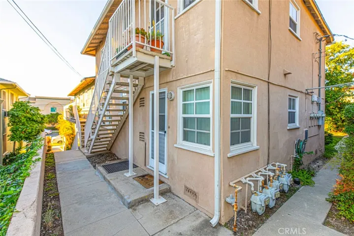 1100 N Verdugo Road, Glendale, California 91206