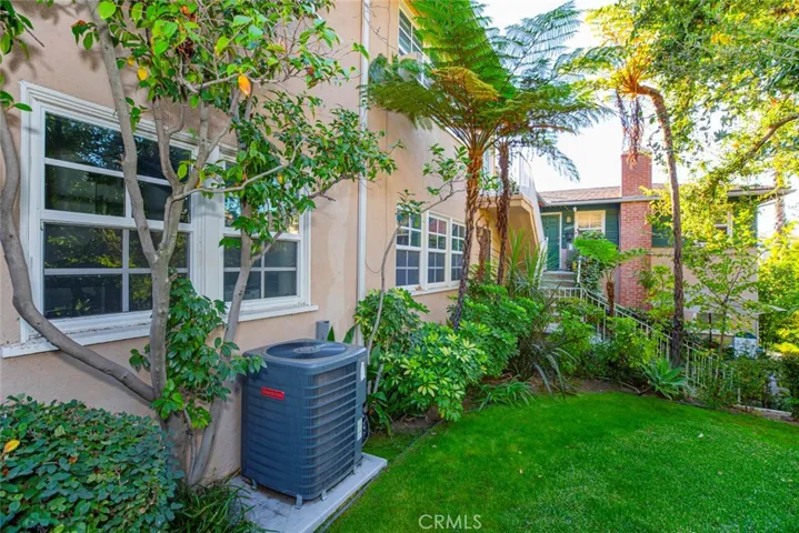 1100 N Verdugo Road, Glendale, California 91206