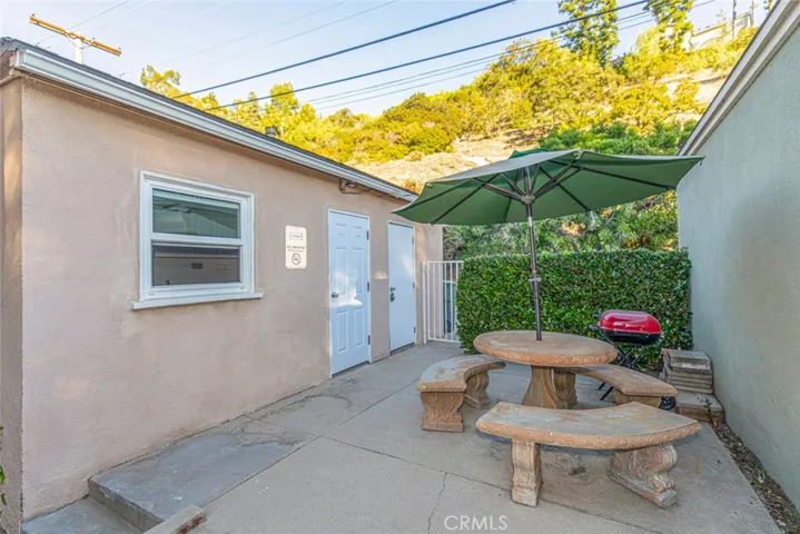 1100 N Verdugo Road, Glendale, California 91206