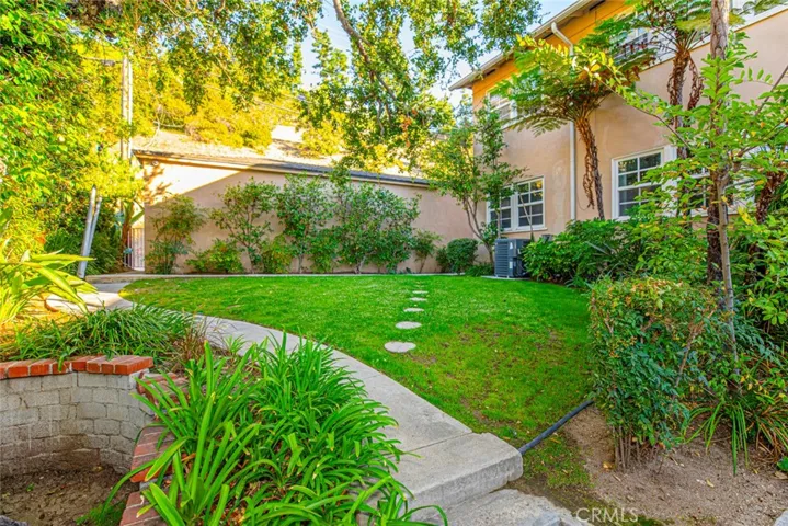 1100 N Verdugo Road, Glendale, California 91206
