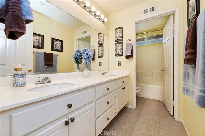 1426 Hallberry Drive, Riverside, California 92507