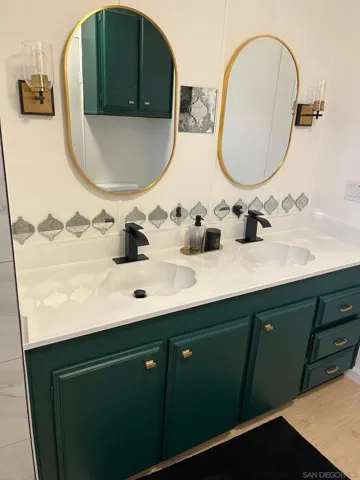 2003 Bayview Heights Dr. Unit 6, San Diego, California 92105