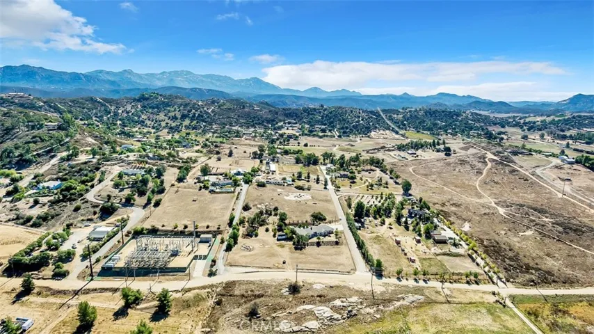 720 Creelman Lane, Ramona, California 92065