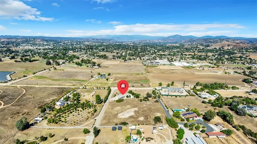 720 Creelman Lane, Ramona, California 92065