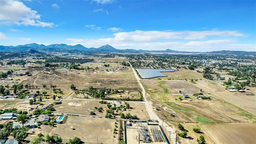 720 Creelman Lane, Ramona, California 92065
