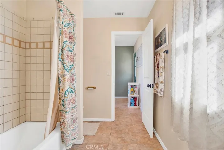 7850 Calpella Avenue, Hesperia, California 92345
