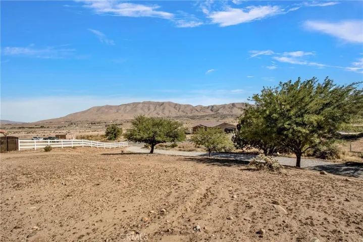 7850 Calpella Avenue, Hesperia, California 92345