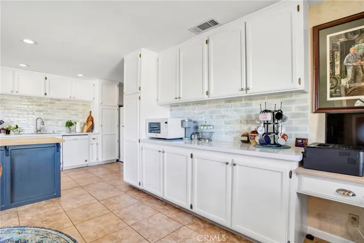 7850 Calpella Avenue, Hesperia, California 92345
