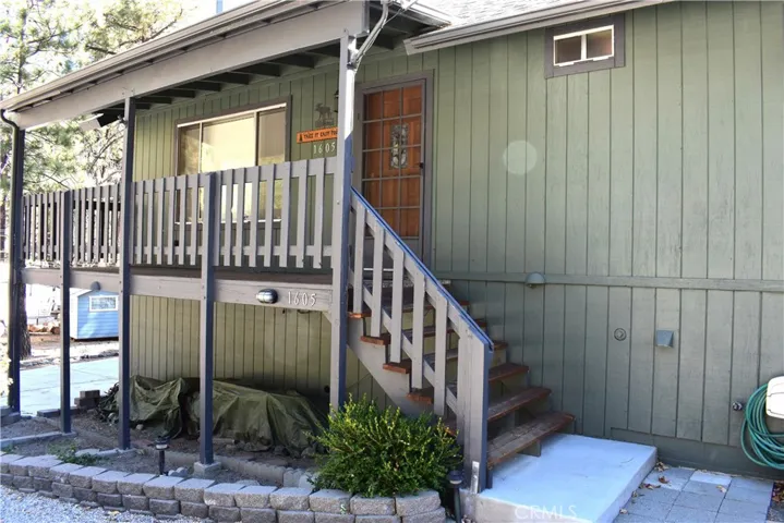 1605 Virginia Street, Wrightwood, California 92397