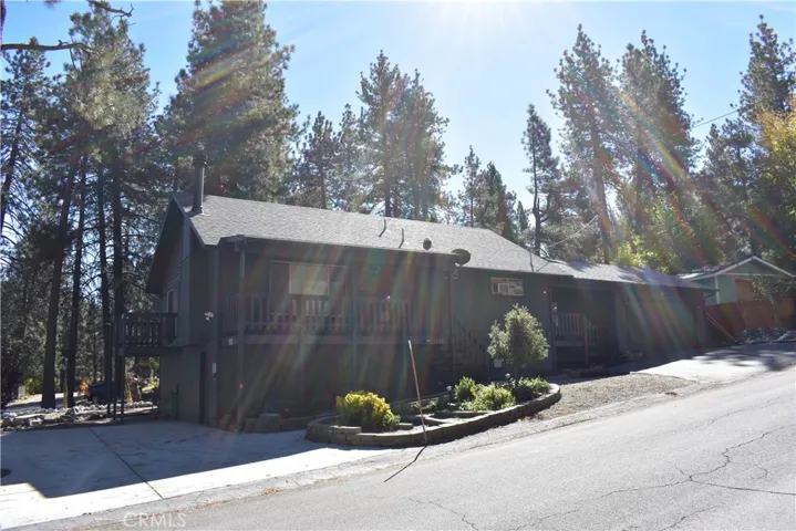 1605 Virginia Street, Wrightwood, California 92397