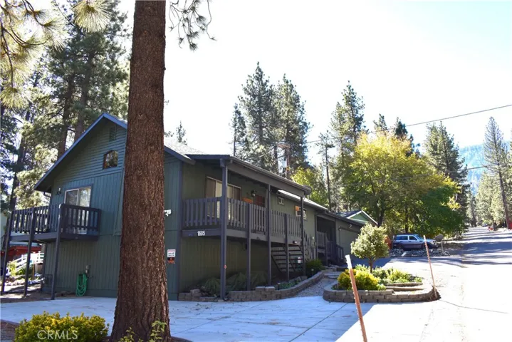 1605 Virginia Street, Wrightwood, California 92397