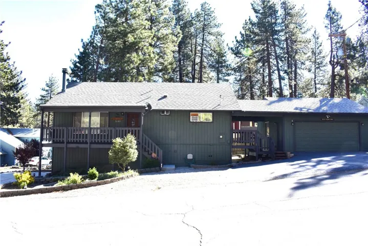 1605 Virginia Street, Wrightwood, California 92397