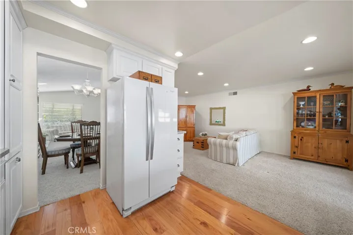27621 Saffron Lane, Saugus, California 91350