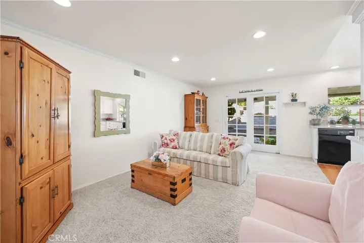 27621 Saffron Lane, Saugus, California 91350