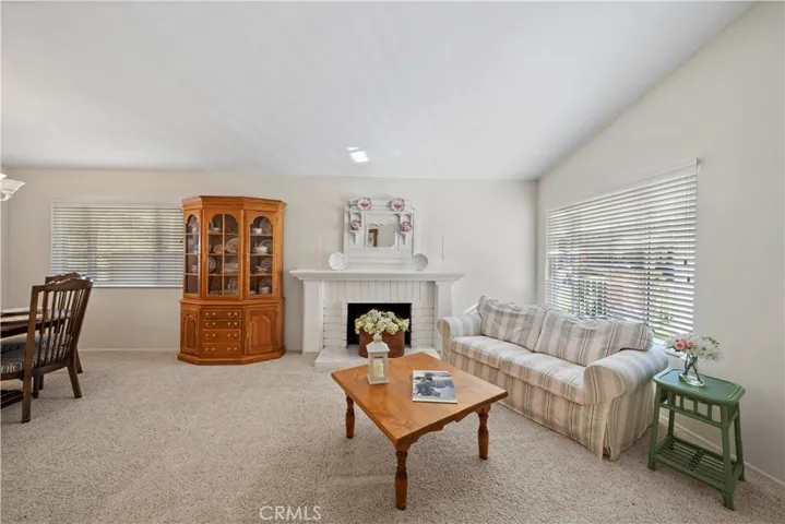 27621 Saffron Lane, Saugus, California 91350