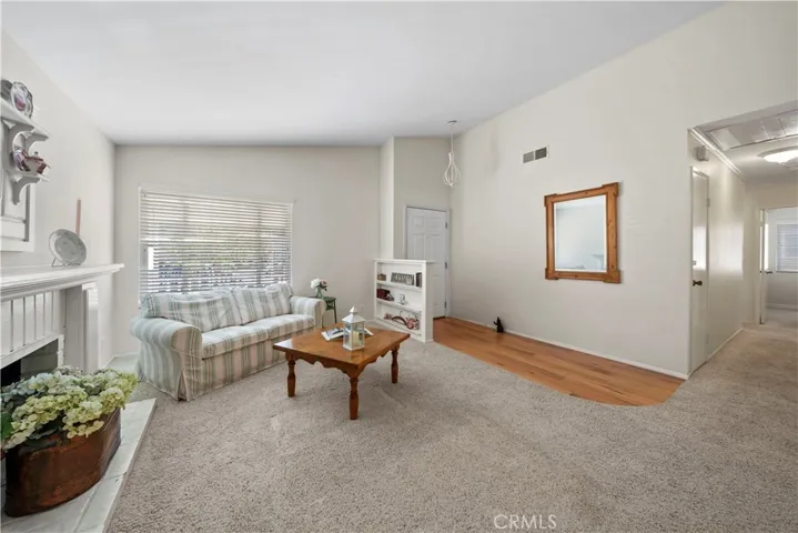 27621 Saffron Lane, Saugus, California 91350