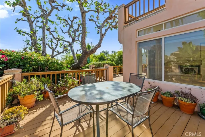 1759 Glenneyre Street, Laguna Beach, California 92651