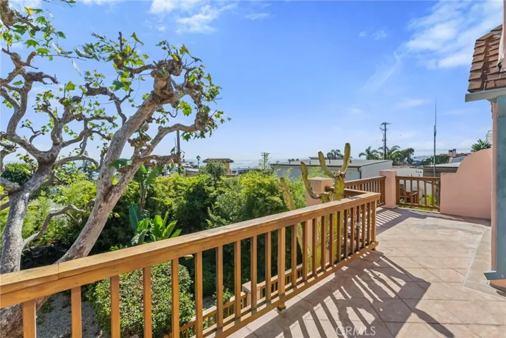 1759 Glenneyre Street, Laguna Beach, California 92651